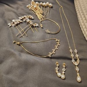 Gold bridal jewelry